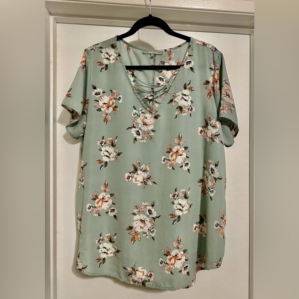 Casual or Business Casual blouse